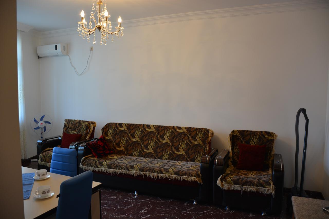 Apartment Nona Vox Batumi Exteriör bild