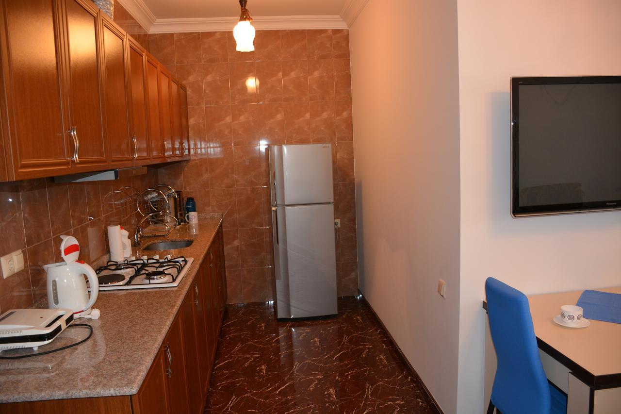 Apartment Nona Vox Batumi Exteriör bild